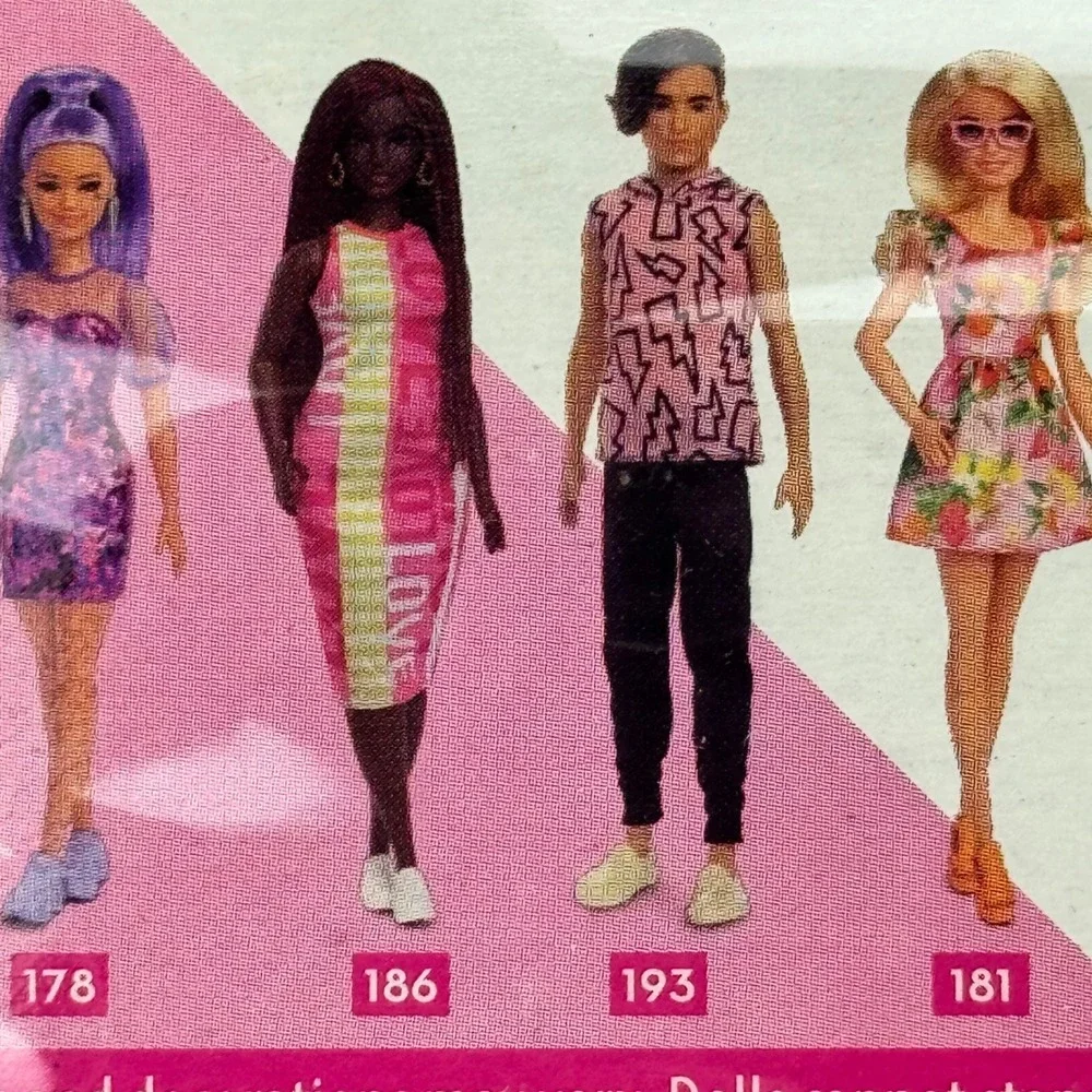 Barbie fashionistas doll
